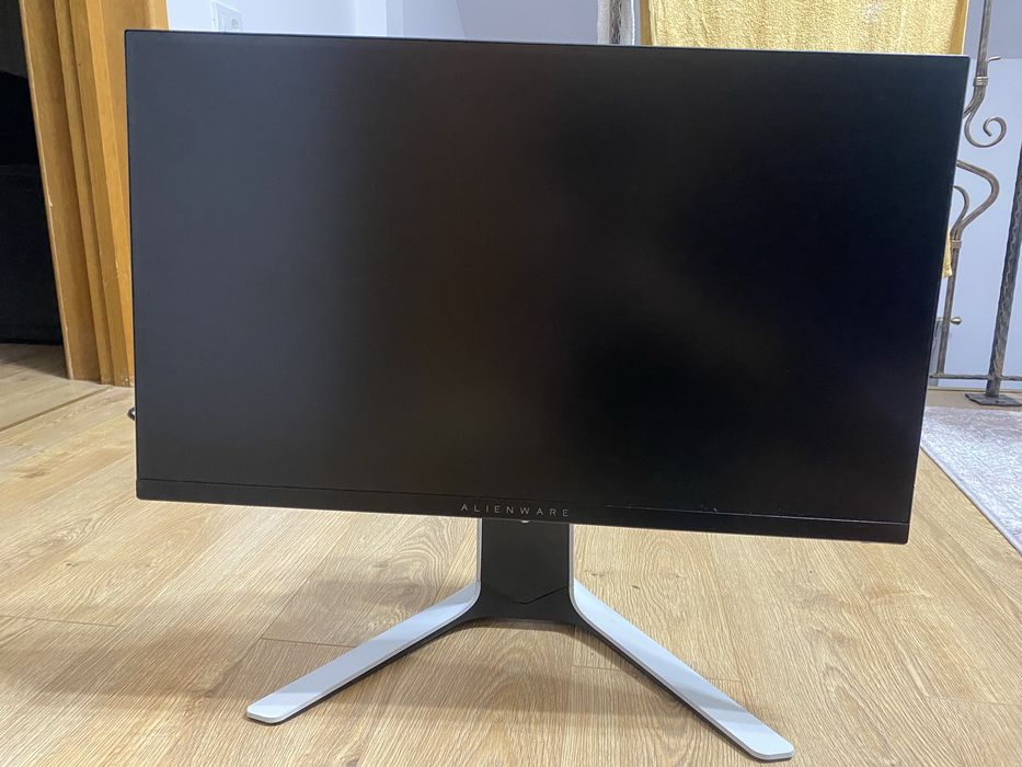 Vand Monitor AlienWare 240hz