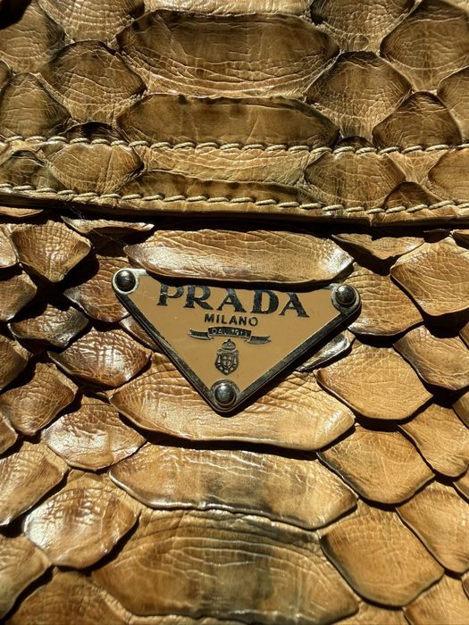 Geanta Prada din piele naturala de piton, accept SI schimburi.