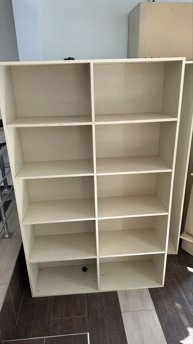 Стилажи за магазин