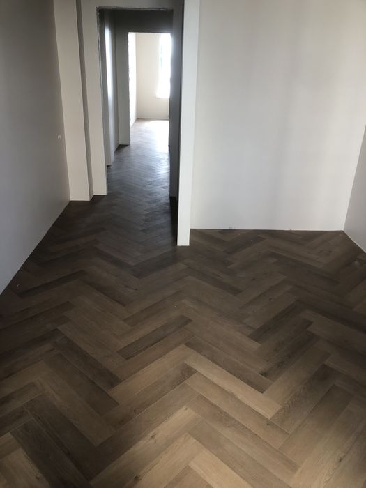 Укладка Ламинат,линолеум, елочка, ковролин, плинтус, ламинат,обои.