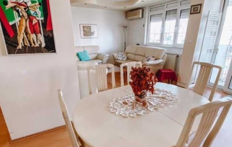 Дава се под наем Тристаен апартамент в Пловдив, Гагарин - 90 кв.м за 331.5 € - Снимка #1