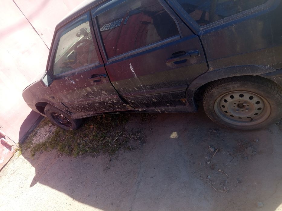 Продам ваз 2114 на запчасти