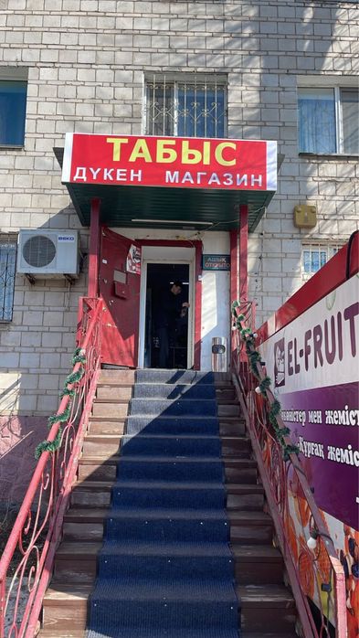 Сдам овощной ларек в проходимом месте