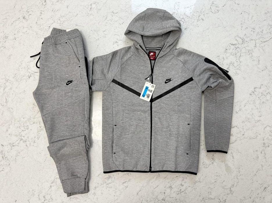 Trening Nike Tech Fleece Gri - Bumbac