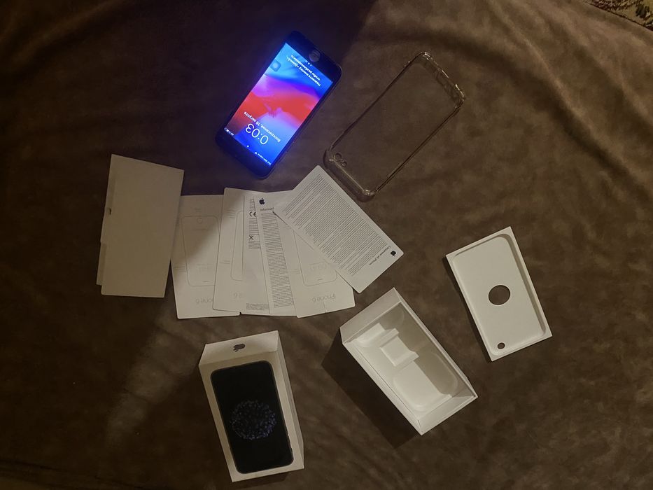 Продам iPhone 6.