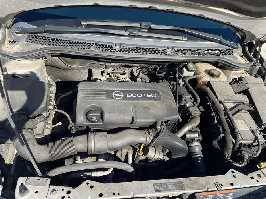 Опел Астра  2013г  / Opel Astra J  - на части