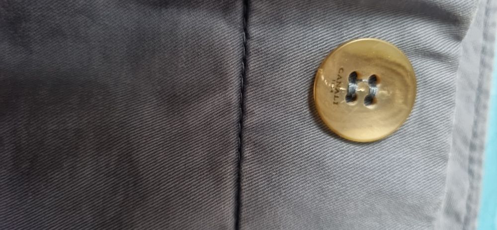 Вещи очень много все новое есть бу Canali BOSS  и др