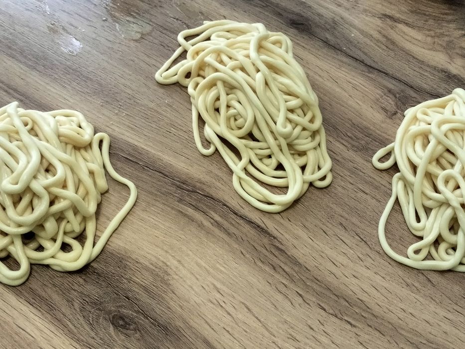 орешки со сгущенкой,лагман,пельмени