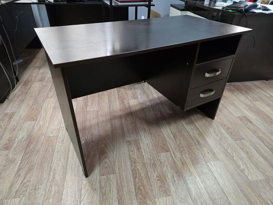 Стол офисный / письменный