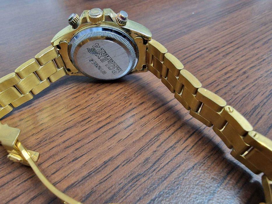 Часовник    работещ