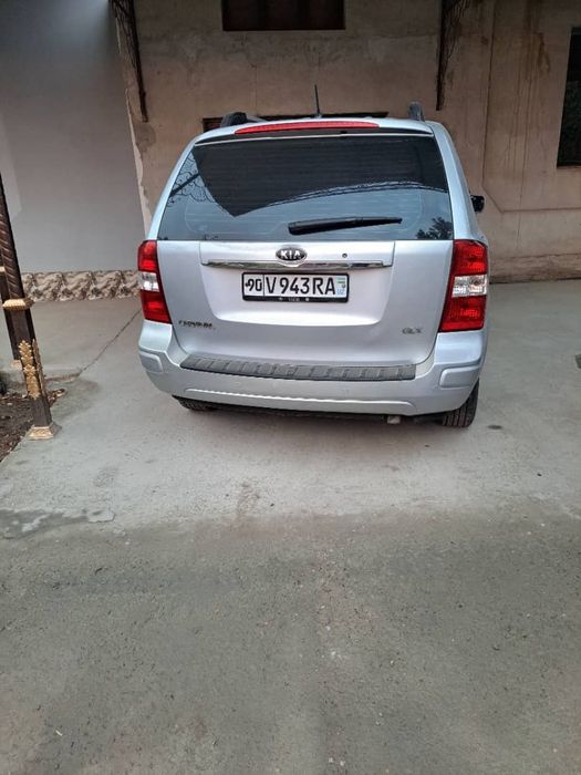 KIA karnival Сотилади