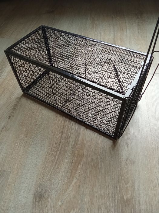 Капан за съсели с блокировка.