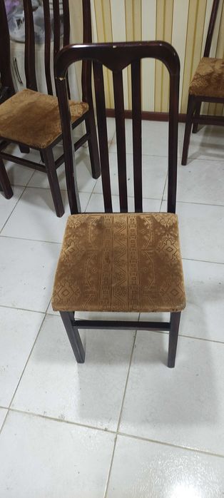 Стул б/у  не хорошим состояние