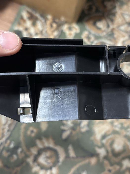 Крепление бампера переднего лексус ес300