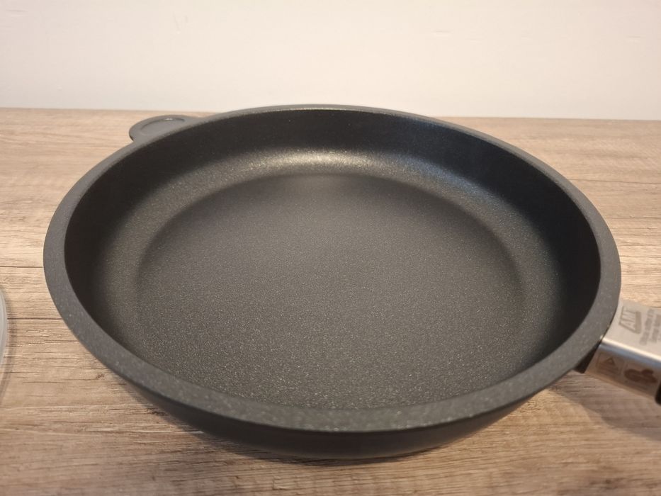 Tigaie aluminiu cu capac, 26cm, inaltime 5 cm - AMT Gastroguss