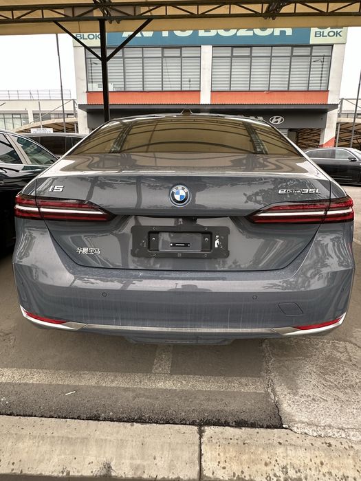 BMW i5 35L eDrive 2024 с пробегом в наличии