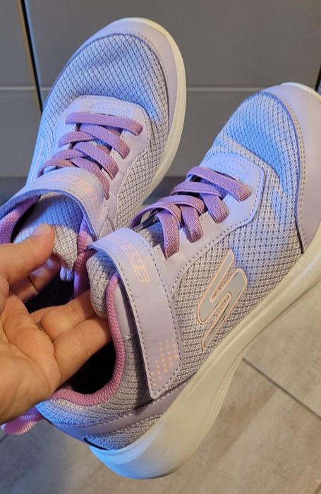 Adidasi Skechers marimea 36