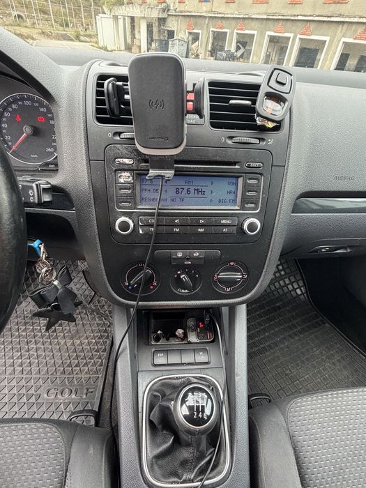 VW Golf 5 GT 1.4 TSI – 170 CP – Cutie 6 Trepte