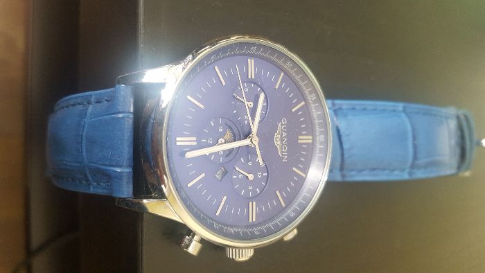 Guanqin кварцов и автоматичен