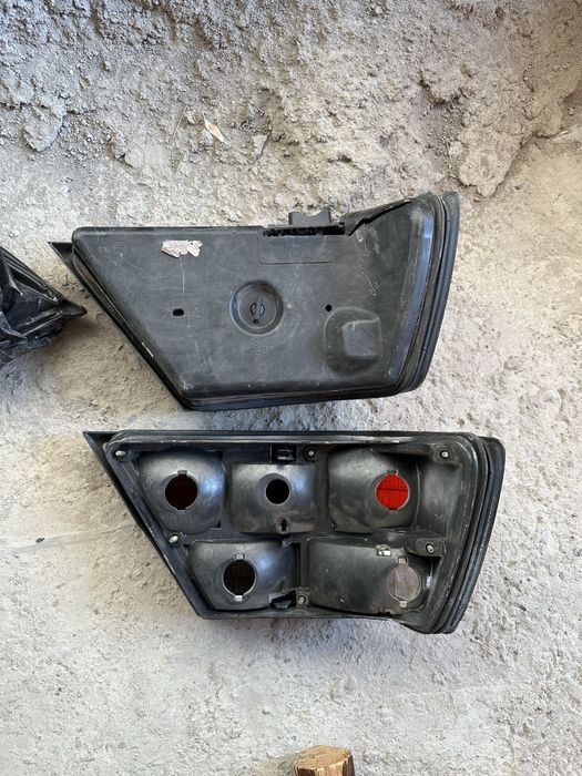 Мерсндэс 124 малинавый