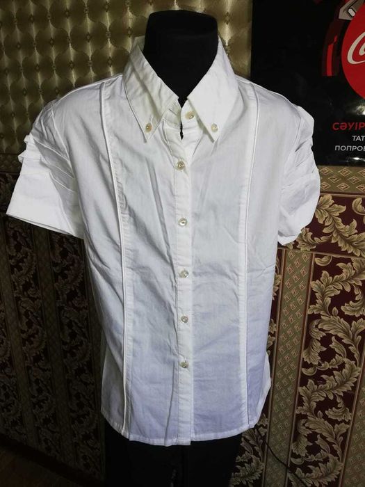 Школьная белая блузка