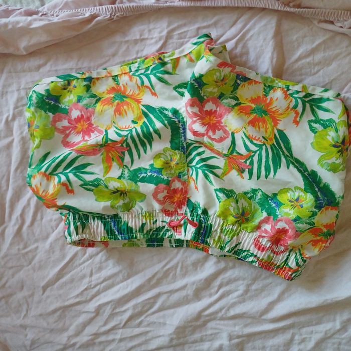 Пантаронки и пола Зара