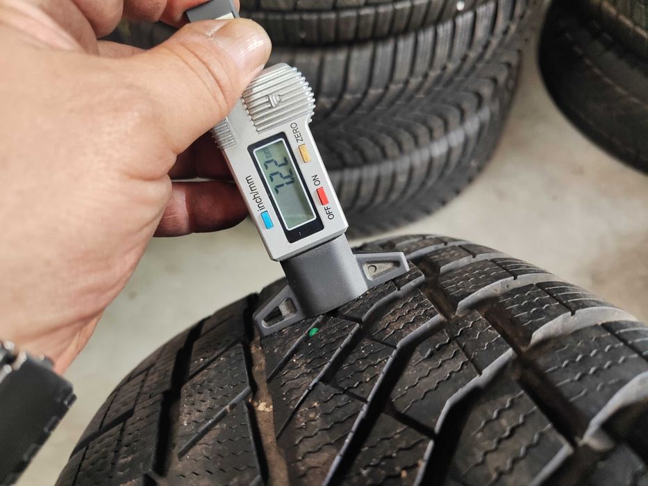 4бр.зимни гуми 225/65/17 Falken