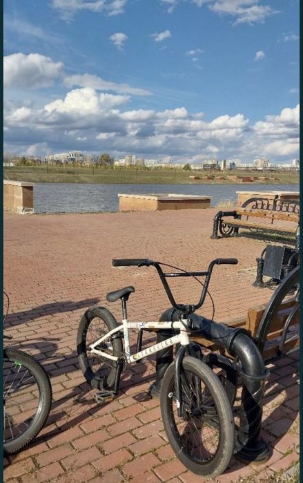 Продам велосипед BMX Atomnitro до 13 лет.Возможен обмен на велос10 ле
