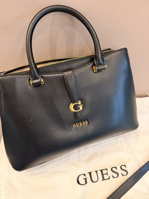 Дамска чанта  Guess  KUBA черна