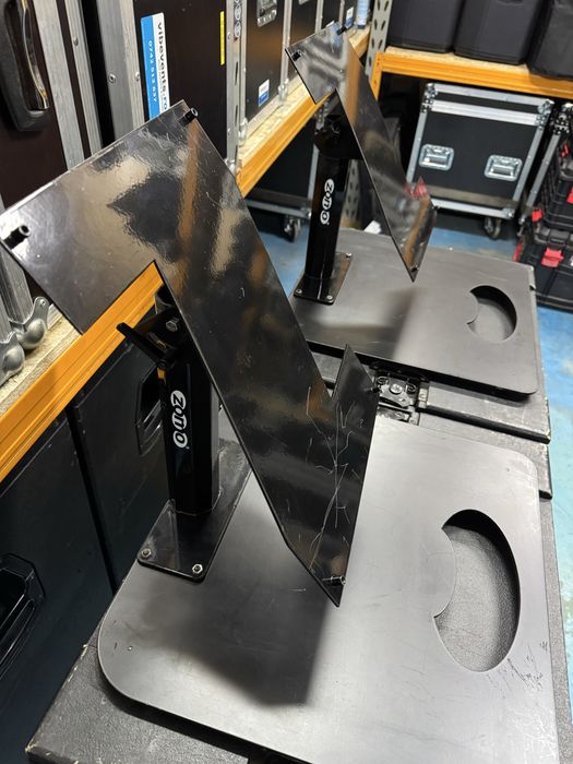 Standuri ZOMO pentru CDJ 3000