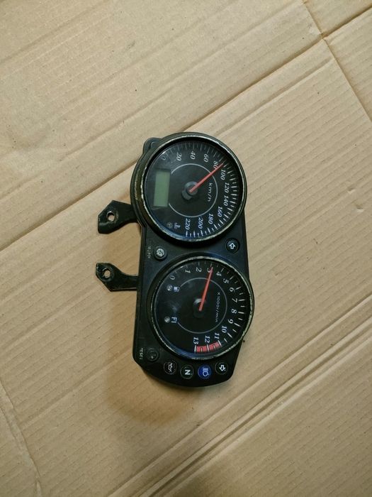 Bord Kawasaki er6F 2006