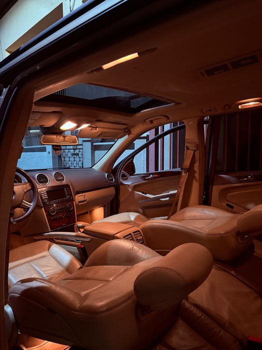 Mercedes GL 2008 3.0 diesel motor nou.km 9500 reali dupa R. C.