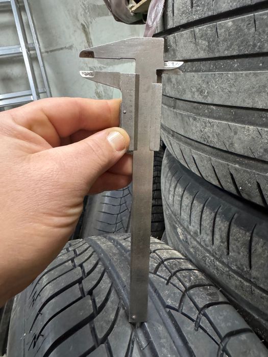 Гуми 235/65/17 летни