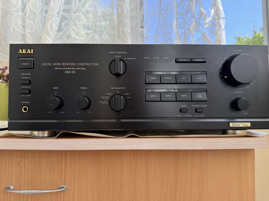 Akai AM-55 DAC Стерео усилвател
