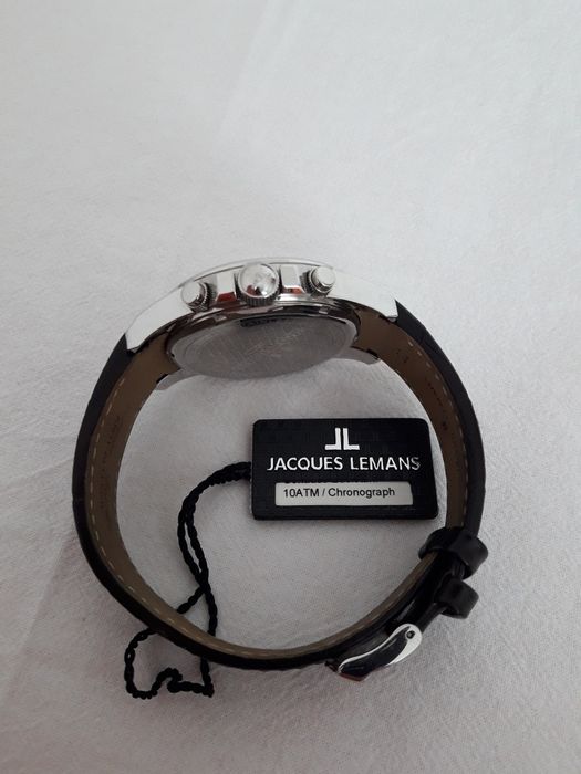 Часовник Jacques Lemans