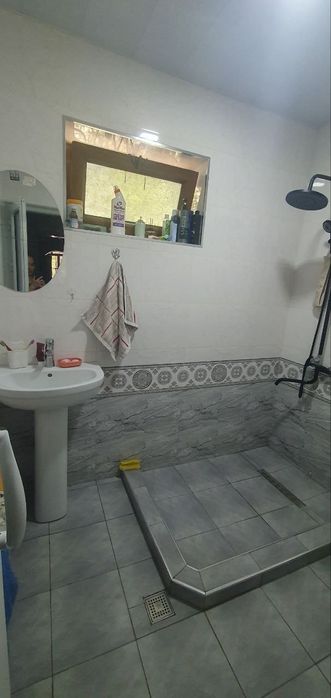 Обкомовский квартира сотилади