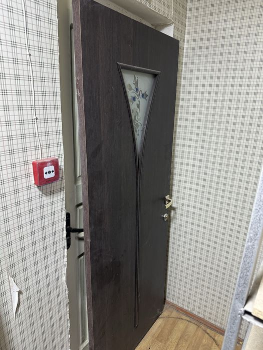 Продам дверь межкомнатную