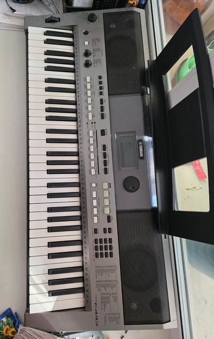 Синтезатор YAMAHA