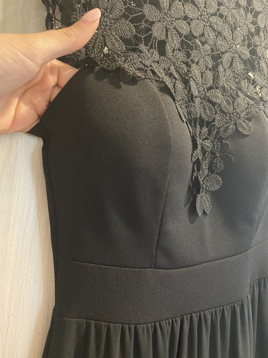 Чисто нова официална рокля