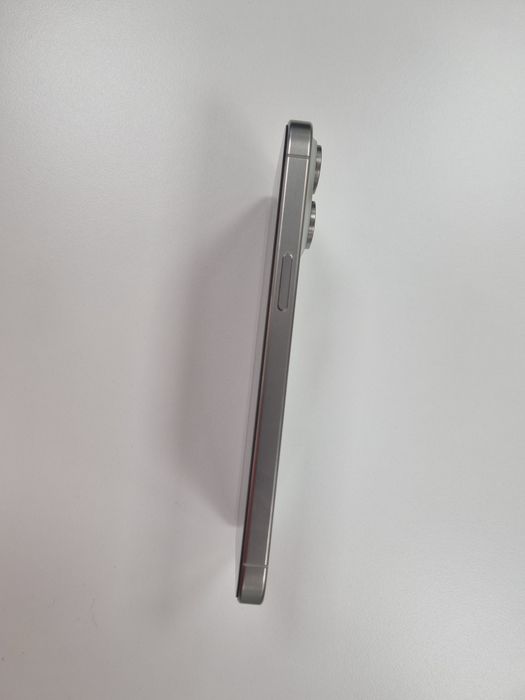 Продавам iPhone 15 Pro Max 512Gb White Titanium