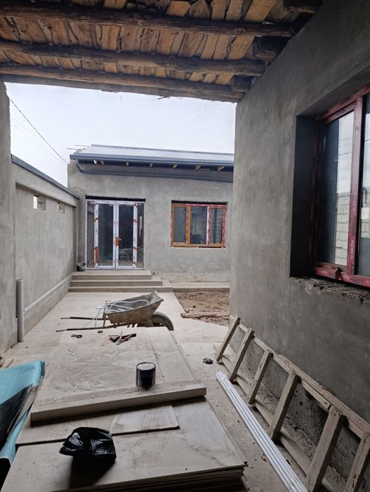 Yangi Uy sotiladi Nurafshon shahrida