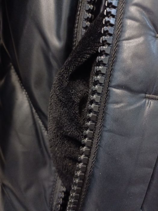 Продам зимнюю куртку