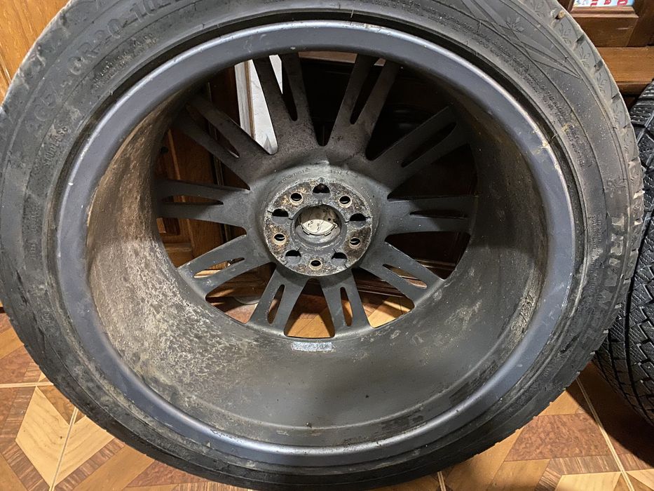 Джанти с гуми Ауди - 265/40/R20