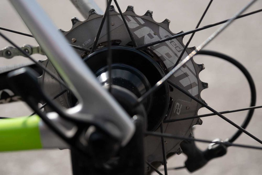 Карбоновый шоссейник Cannondale