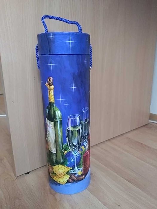 Коледна кутия за бутилка