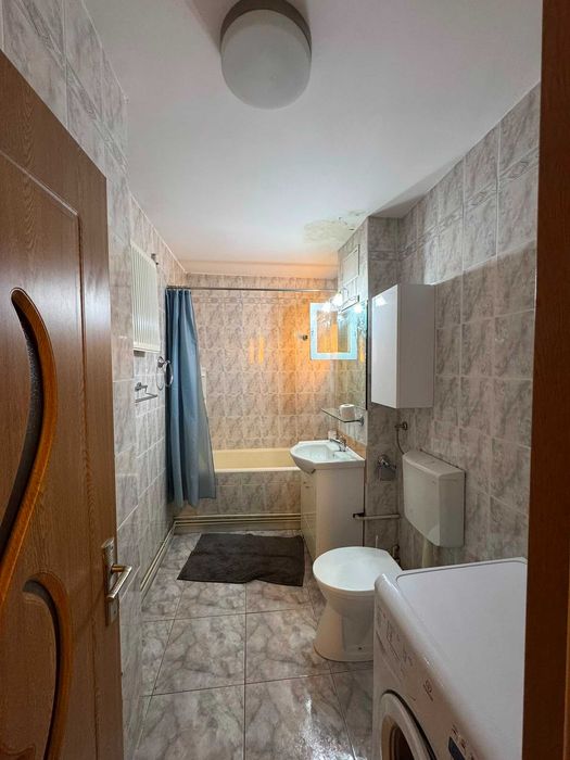 Apartament 3 camere de închiriat – Teiul Doamnei