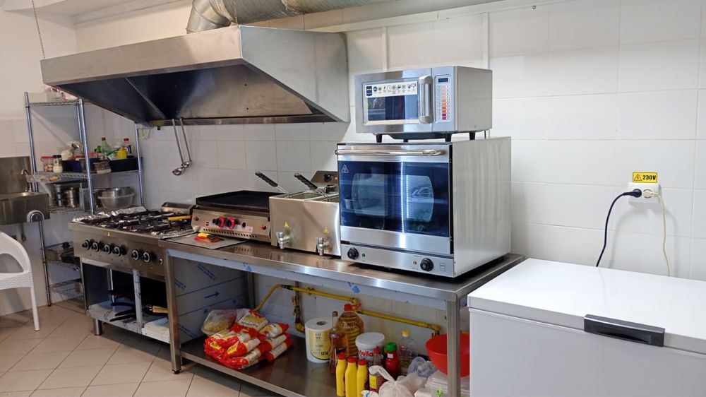 Cedez Afacere Restaurant