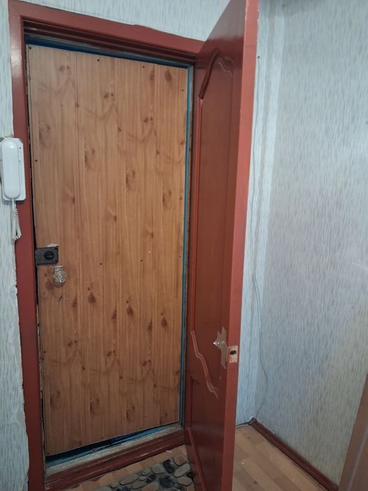 Отдам даром двери б/у.