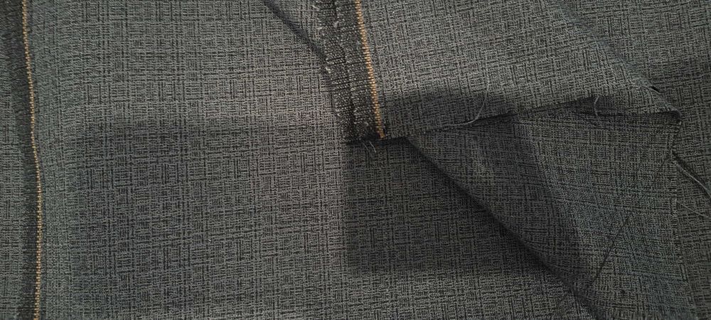 Висококачествен плат за костюм