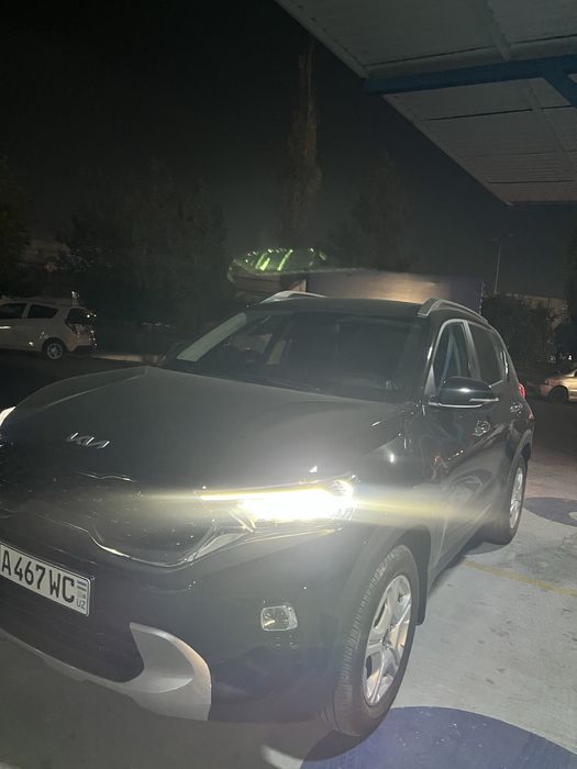Kia sonet 2024-yil kraskasi top toza 2-pozitsa xolati ideal(yengi)